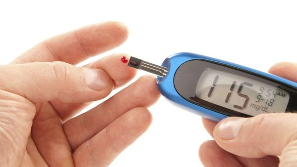 MSC Noticias - medición-de-la-glucosa-en-sangre Comstat Rowland Salud 