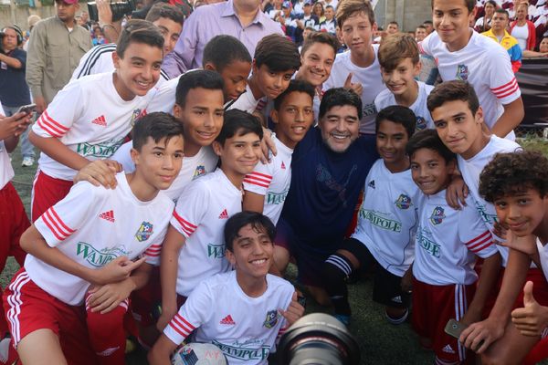 MSC Noticias - Foto-1-Diego-Maradona-ATV FC Atletico Venezuela Futbol 